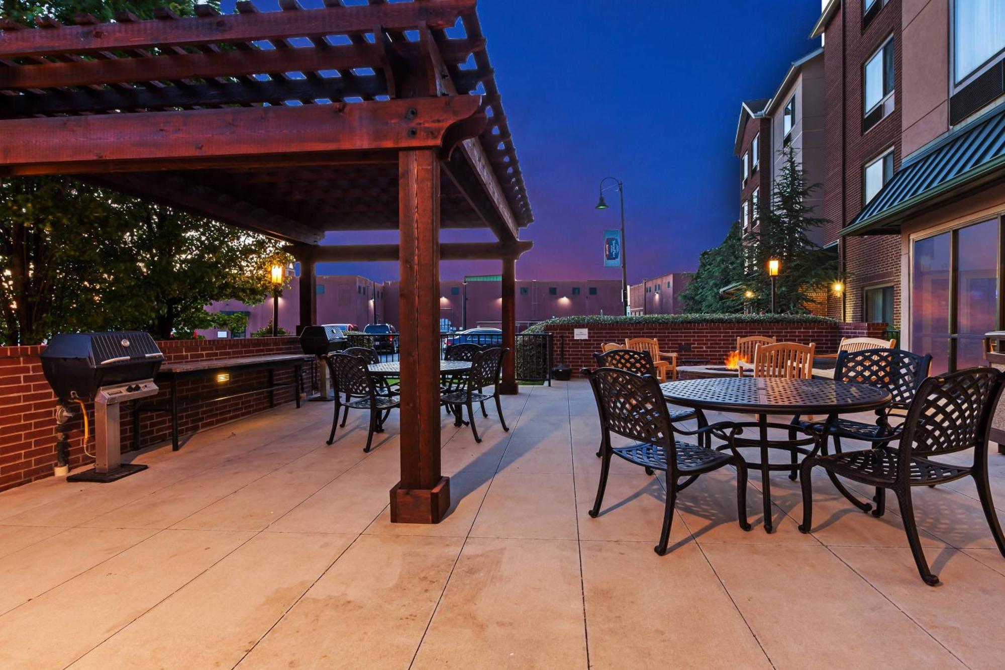 Towneplace Suites By Marriott Tulsa Broken Arrow Bagian luar foto