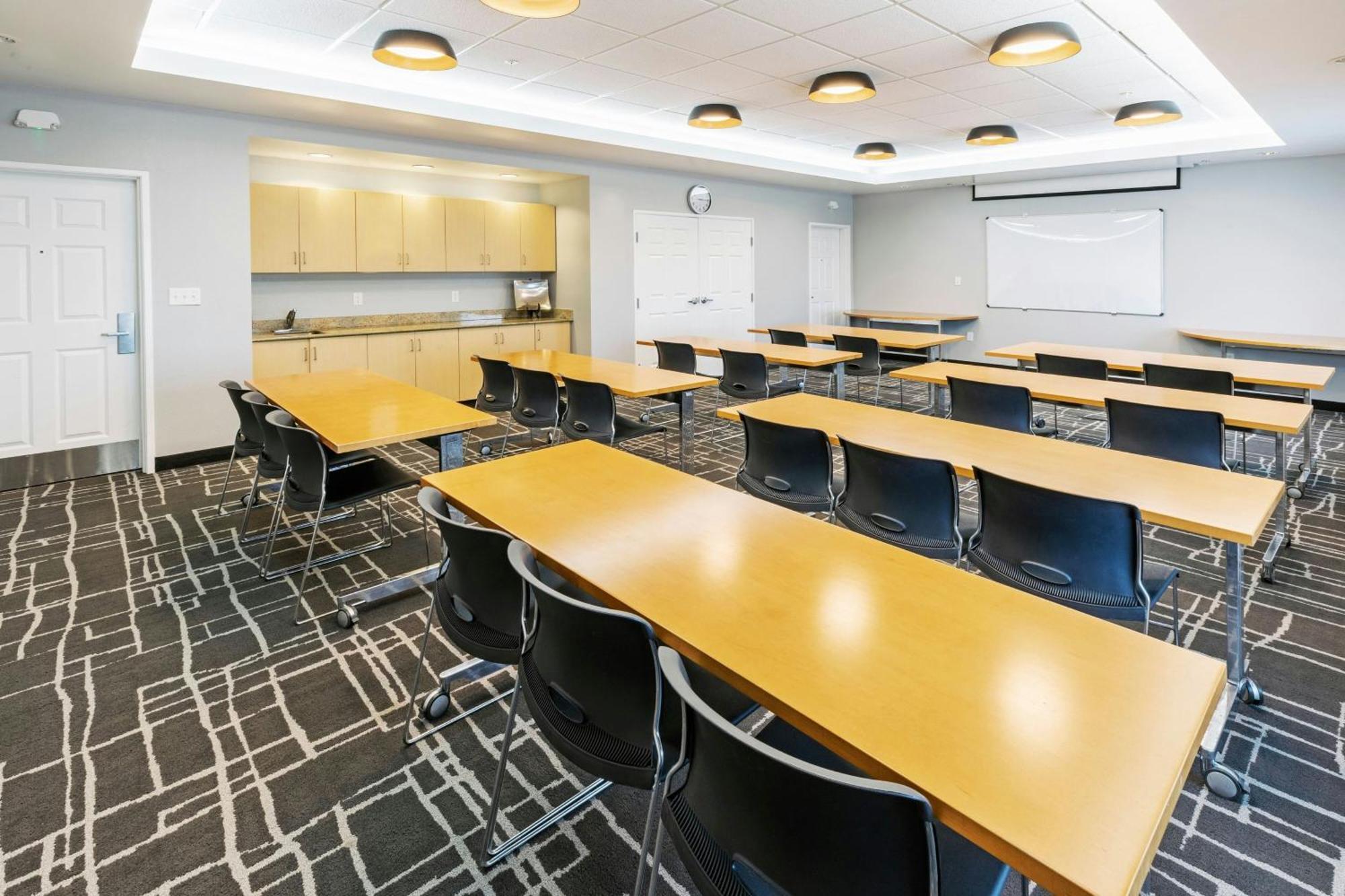 Towneplace Suites By Marriott Tulsa Broken Arrow Bagian luar foto